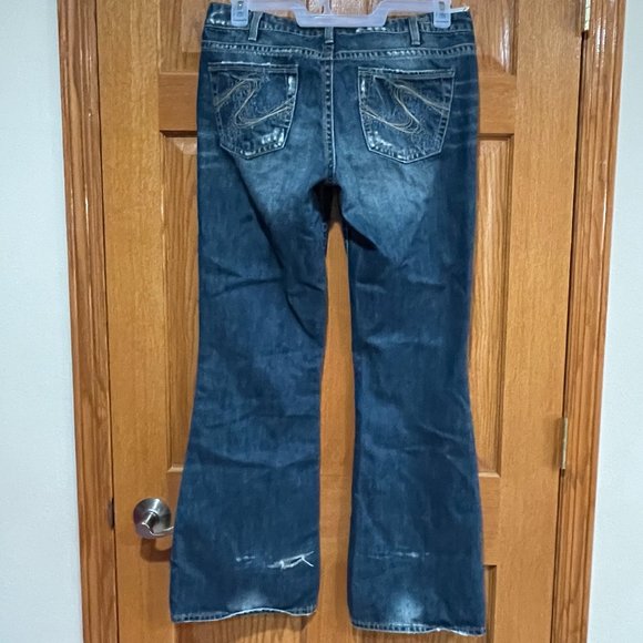 SILVER JEANS AIKO Women's 31 x 33 Flare Medium Blue Denim Jeans Distressed EUC - Picture 2 of 9